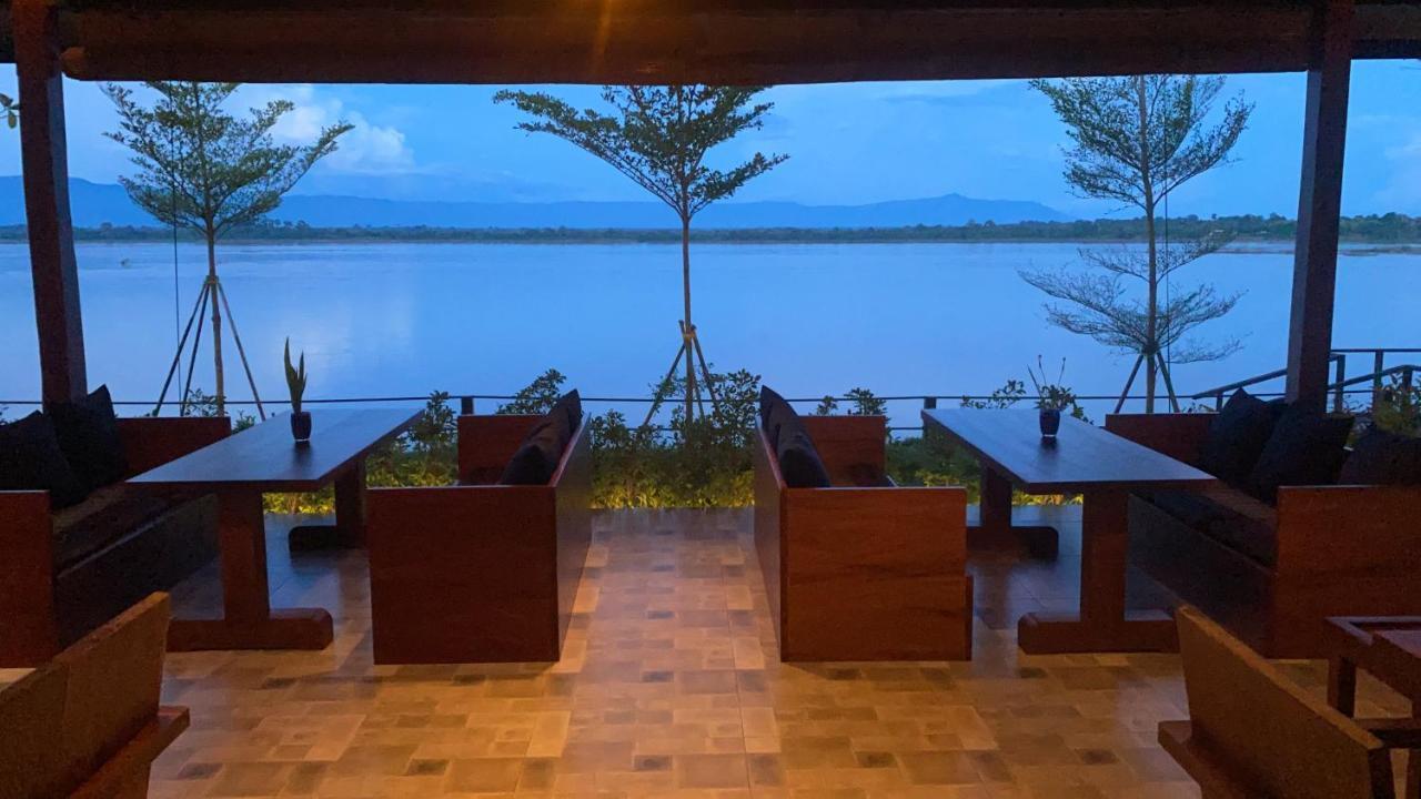 Hotel The Riviera Champasak Zewnętrze zdjęcie