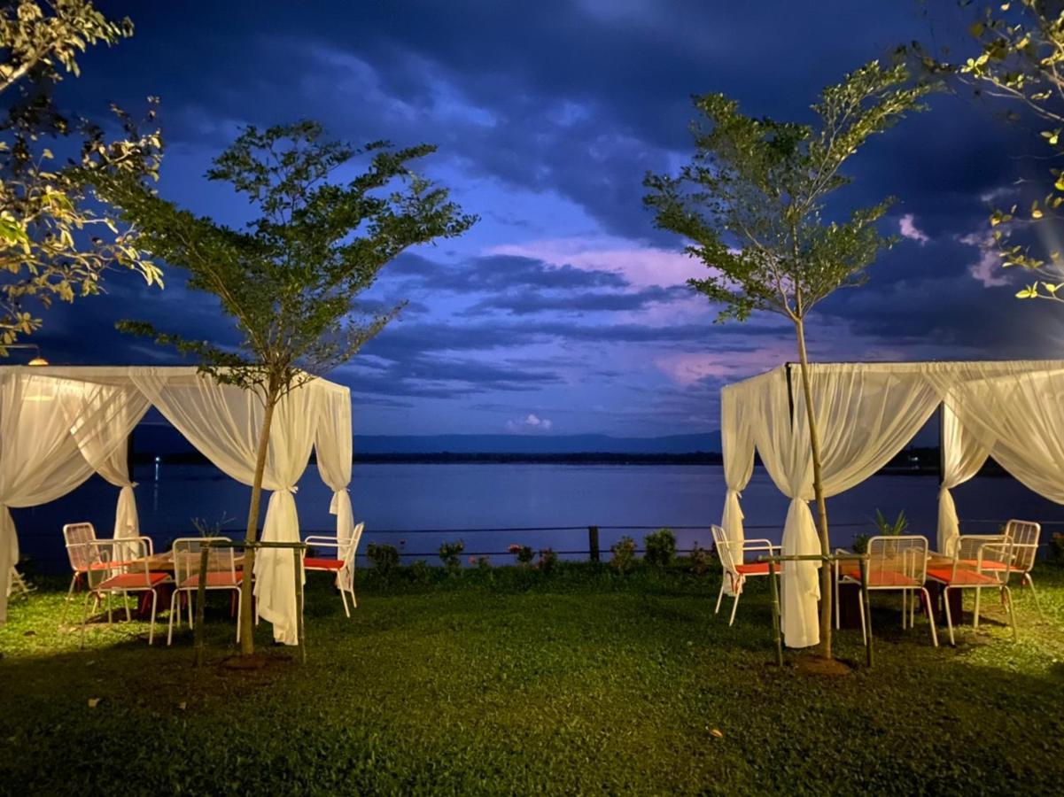 Hotel The Riviera Champasak Zewnętrze zdjęcie