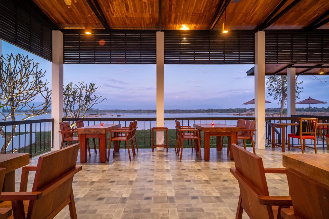 Hotel The Riviera Champasak Zewnętrze zdjęcie